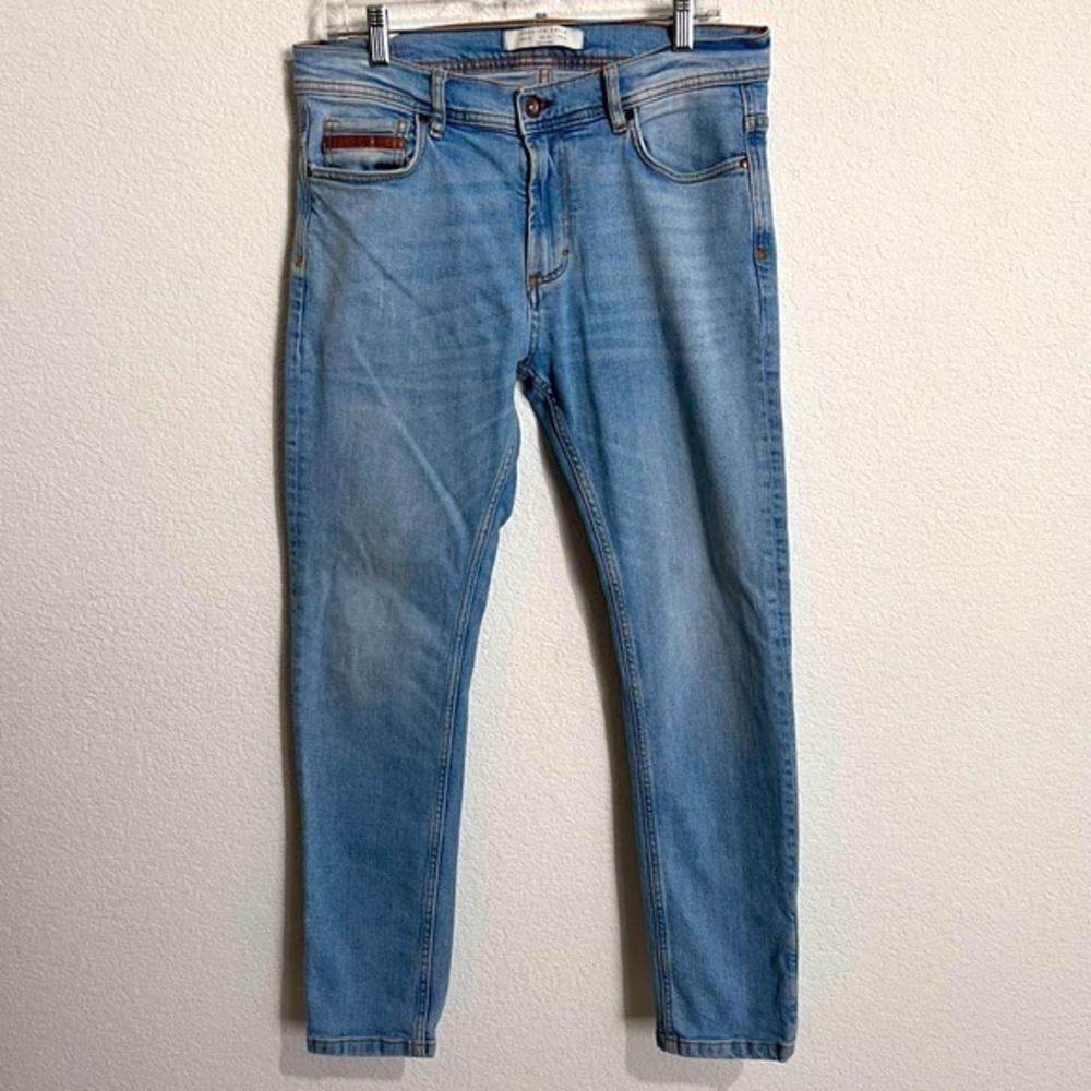 Zara Man DW & CO  Faded Blue Distressed Slim Comfort Stretch Denim Jeans  32